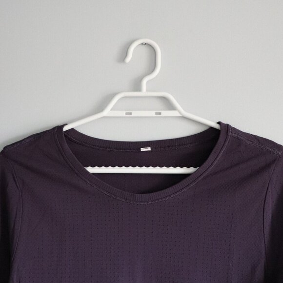 Women's Sz M Purple Activewear Crewneck Stretch Long Sleeve T-Shirt Top - Picture 4 of 11